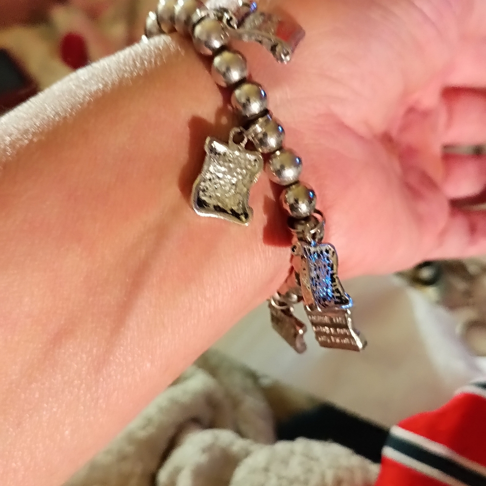 Bracelet - Picture 3 of 3